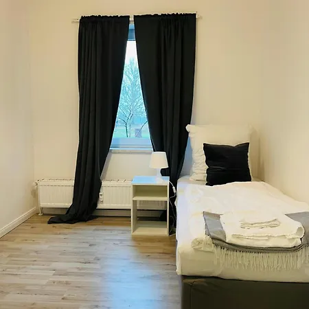 Viechelner Chaussee 6, 4 Single Beds Bad Kleinen